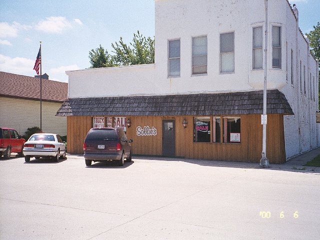 Sollies Furniture Store